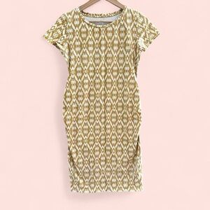 Old Navy Fitted maternity dress